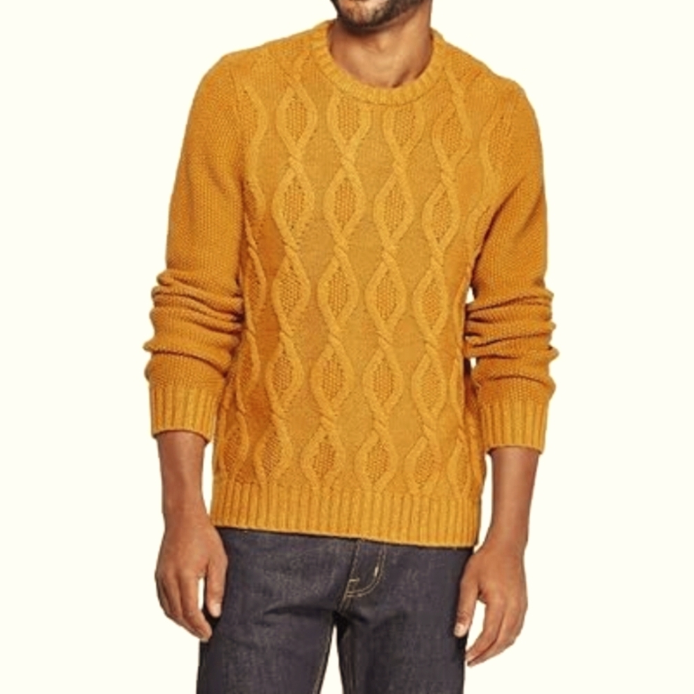 Goodfellow  Mens Standard Fit Cable Knit Crew Neck Sweater